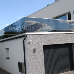 Glasgeländer in einem Aluminiumprofil Glas 16,76 mm VSG ESG   Graphitglass Befestigung der Leiste von oben
